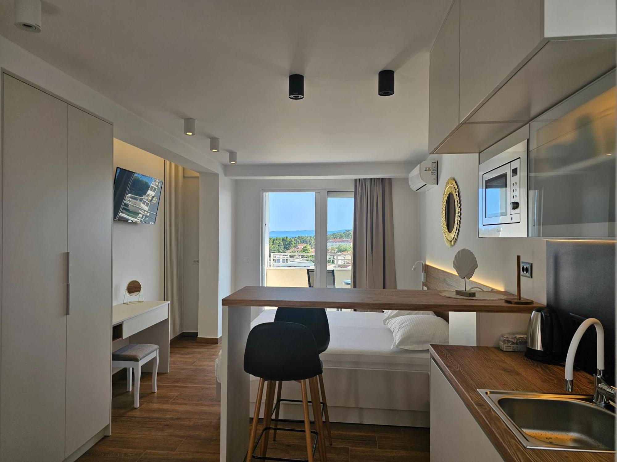 Apartmani Sole マカルスカ エクステリア 写真